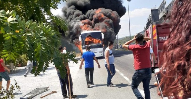 Seyir Halindeki Yolucu Otobüsünde Yangın Çıktı! 5 Kişi Hayatını Kaybetti