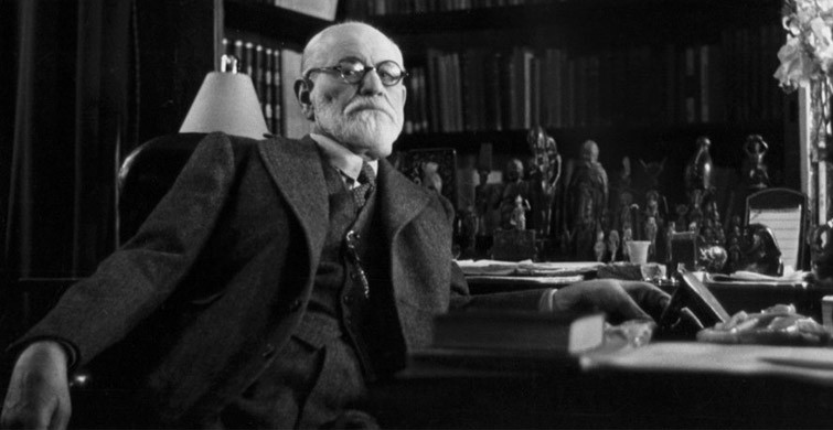 Sigmund Freud Kimdir? Hayatı ve Yaptıkları