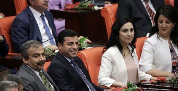 Şimdi Gözler HDP'lilerde; Bakalım Ne Yapacaklar?