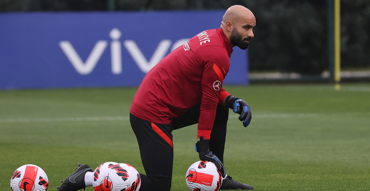 Sinan Bolat'tan Milli Takım Kampında Çarpıcı Açıklamalar!
