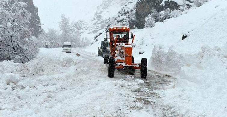 Sinop Ve Kastamonu'da Birçok Köy Kar Engeli Nedeniyle Ulaşıma Kapandı