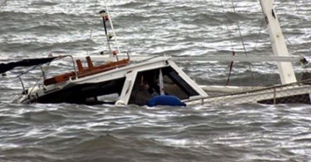 Sinop'ta Balıkçı Teknesi Battı! Kurtarma Çalışmaları Sürüyor