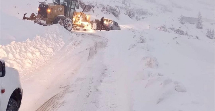 Sis Dağı Yaylası'nda Kar Mağdurları Kurtarıldı