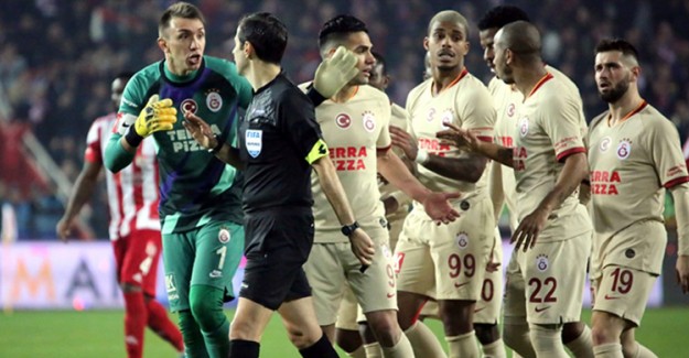 Sivasspor, Galatasaray Maçında Kural Hatası Var Mı?