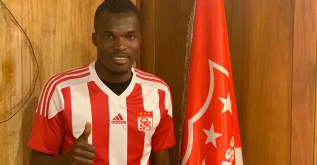 Sivasspor, Ganalı Futbolcu Isaac Cofie'yi Kadrosuna Kattı