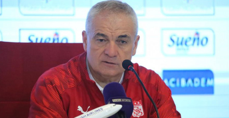 Sivasspor'da Rıza Çalımbay, Medipol Başakşehir maçında kaleci Volkan Babacan'ı geçemediklerini söyledi
