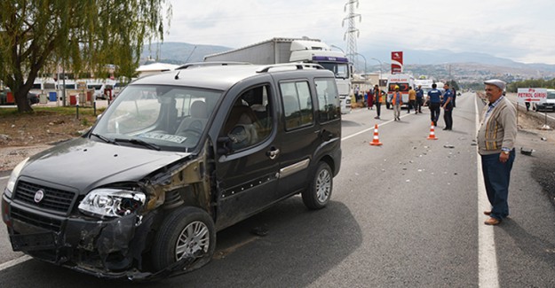 Sivas'ta Trafik Kazası: 9 Yaralı