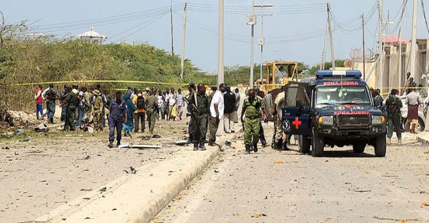 Somali'de Bombalı Saldırı: 10 Kişi Yaşamını Yitirdi 