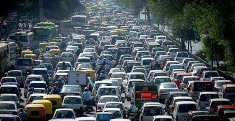 Son Dakika: İstanbul'da Yeni Dönemin İlk Günü Trafik Yoğunluğu!
