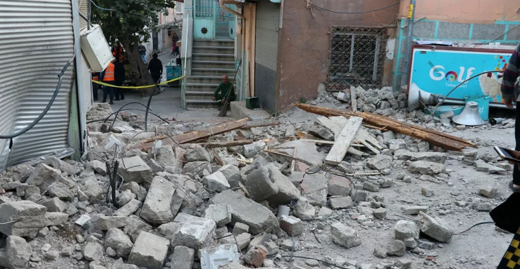 Son dakika! İzmir'deki depremde yaralanan bir kişi hayatını kaybetti