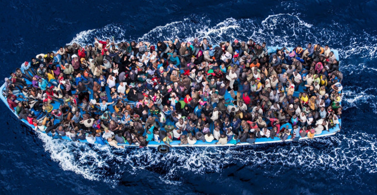 Son Dakika: Tunus Açıklarında Batan Teknede 43 Göçmen Boğularak Hayatını Kaybetti