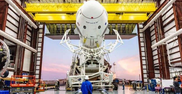 SpaceX, Uzay Mürettebatını Korumak İçin Geliştirilen Fırlatma Kaçış Sistemini Test Edecek