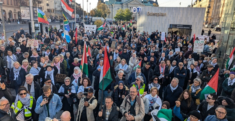 Stockholm'de İsrail Saldırılarına Protesto