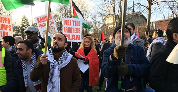 Stockholm'de Binlerce Kişi ABD Ve İsrail Karşıtı Gösteri Düzenledi