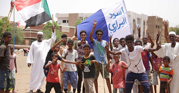 Sudan'da Yeni Geçiş Konseyi 18 Ağustos'ta Yapılanacak