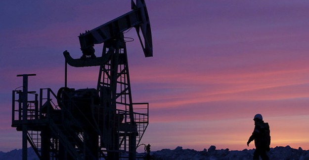 Suudi Arabistan Enerji Bakanlığı Petrol Ticaretinde Petrodoları Bırakacağını Reddetti