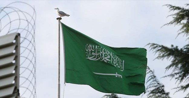 Suudi Arabistan Uluslararası Uçak Seferlerini Durdurdu