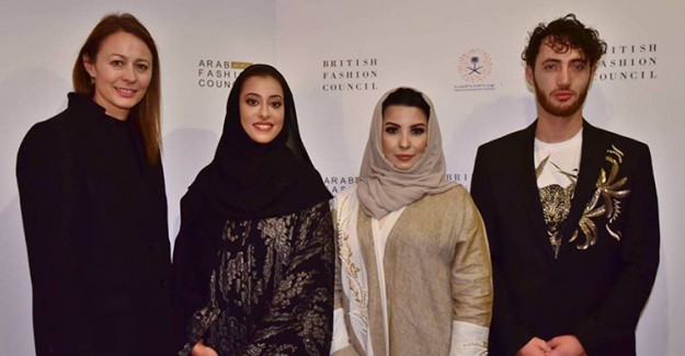 Suudi Arabistan'da "Arab Fashion Week" Yapıldı