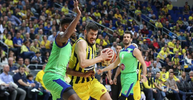 Tahincioğlu Basketbol Süper Ligi: Fenerbahçe Beko 89-56 TOFAŞ (Maç Sonucu)