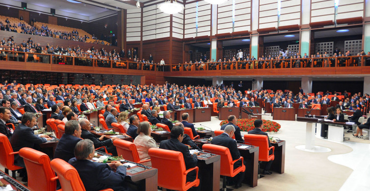 TBMM'de Sandalye Dağılımı Değişti: Partilerin Vekil Sayıları Güncellendi