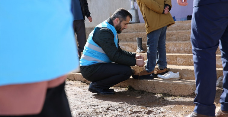 TDV'nin 'Unutursan Yetim Kalır' Projesi ile Yetimlere Destek