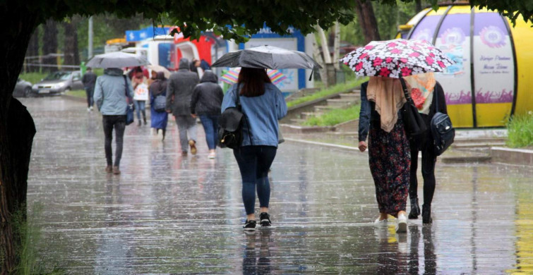 Tehlike büyümeden sonlanacak: Türkiye genelinde sağanak yağış görülecek
