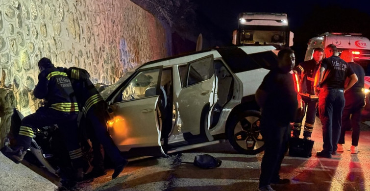 Tekirdağ'da İstitnat Duvarına Çarpan Cipte İki Kişi Hayatını Kaybetti