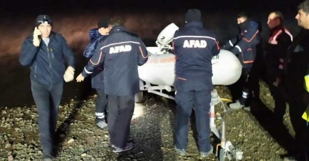 Teknede Mahsur Kalan 3 Balıkçı Kurtarıldı