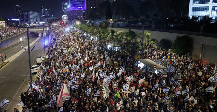 Netenyahu'ya Öfke Eylemi: Binlerce Kişi Tel Aviv Sokaklarına Aktı!