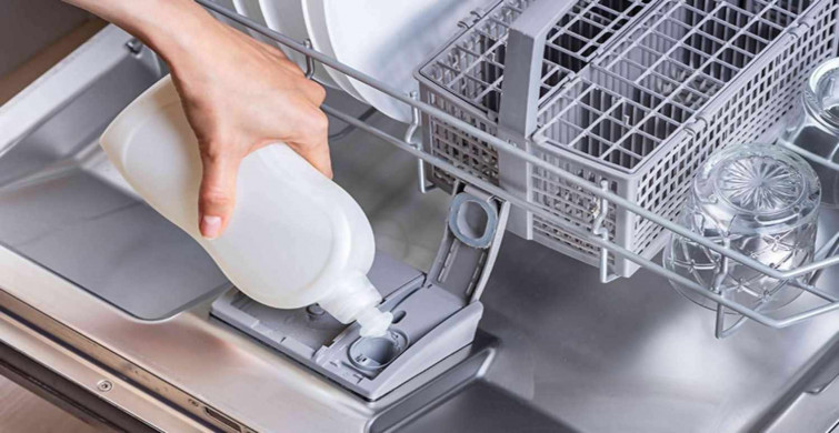 Temiz bulaşıklar için tercih edilen uygun fiyatlı ve performansı yüksek bulaşık deterjanları listesi hazırlandı! Zorlu lekeleri çıkaran bulaşık tablet çeşitleri