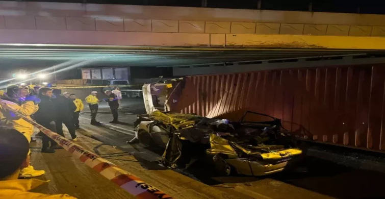 TIR şoförü uyarıları dikkate almadı: Marmaray Köprüsü'nde meydana gelen kazada 4 kişi hayatını kaybetti!