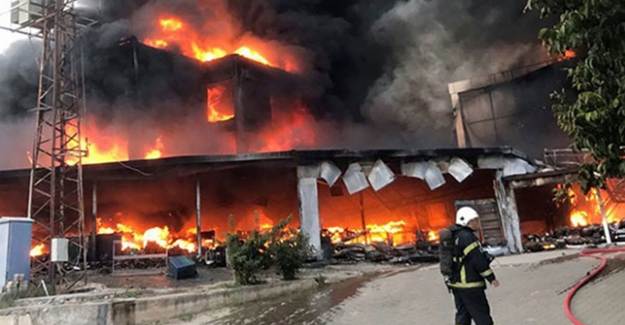 Tokat'ta AVM'de Yangın Çıktı