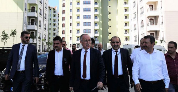 TOKİ Başkanı Ömer Bulut, Ankara'daki Şantiyelerde İncelemede Bulundu 