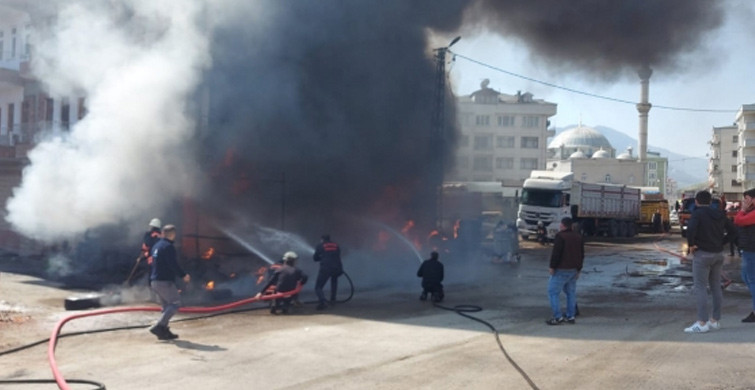 Trabzon'da Lastikçide Yangın Çıktı
