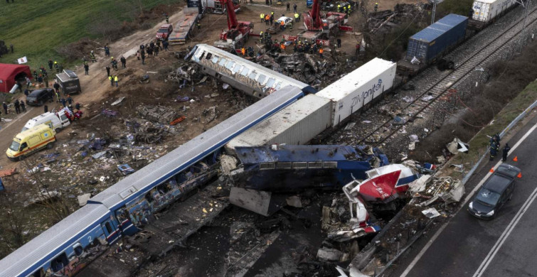 Tren kazası faciaya dönüştü: Can kaybı sayısı 57’ye yükseldi