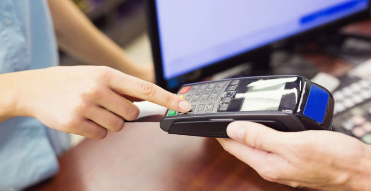 Tüketici Tepkisi: Bazı İşletmelerin Sadece Kredi Kartı Kabul Etmesi Tartışma Yarattı