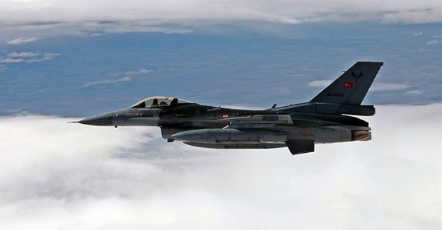 Türk Jetleri Kuzey Irak'ı Bombaladı