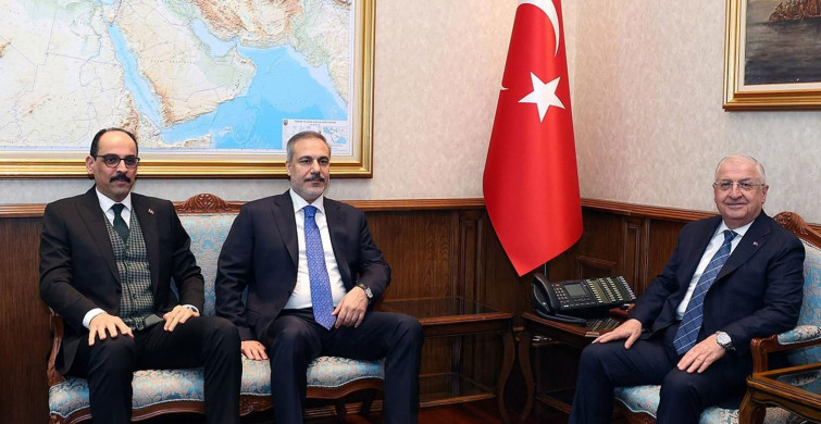 Türk Milli Savunma’nın en önemli 3’lüsü bir araya geldi!