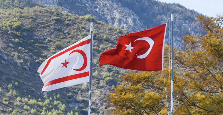 Türkiye KKTC'ye 26 Bin Doz Sinovac Aşısı Gönderildi!