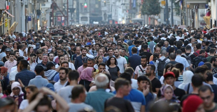 Türkiye'nin nüfusu açıklandı! TÜİK'in verilerine göre kadın ve erkek oranlarında şaşırtan sonuçlar