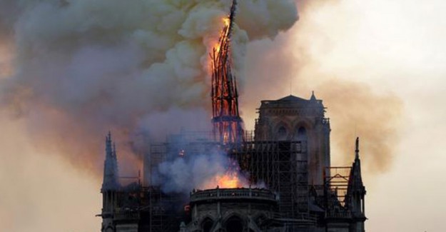 Ukrayna,  Notre Dame Katedrali'ne Yardıma Hazır