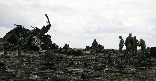 Ukrayna'da Şüpheli Uçak Kazası