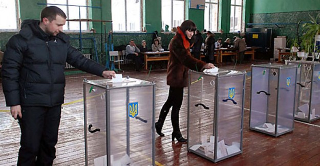 Ukraynalılar Yarın İkinci Kez Sandık Başına Gidiyor