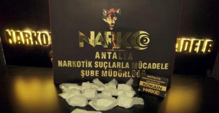 Uyuşturucu Tacirlerine Geçit Yok! Antalya'da 2 Kilo 160 Gram Kokain Yakalandı