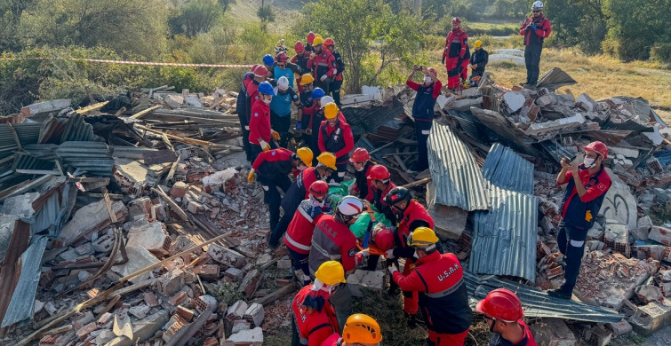 Uşak’ta 6 Saat Süren Deprem Tatbikatı Gerçekleştirildi