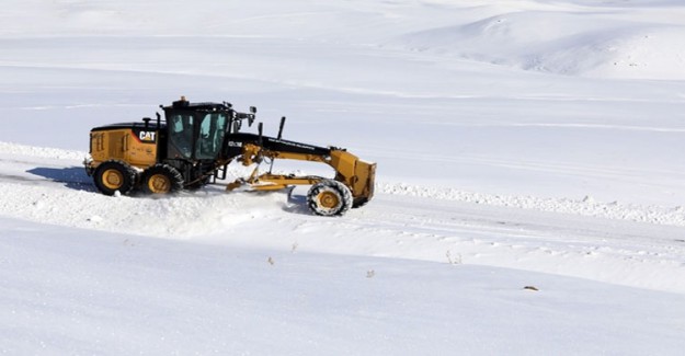 Van'da Kar Yağışı Nedeniyle Bazı Yollar Kapatıldı