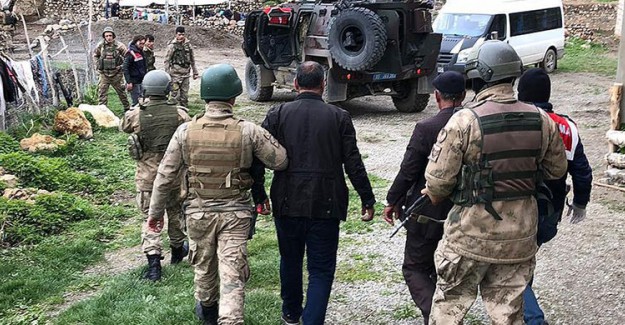 Van'da PKK KCK Operasyonu! 14 Kişi Gözaltında