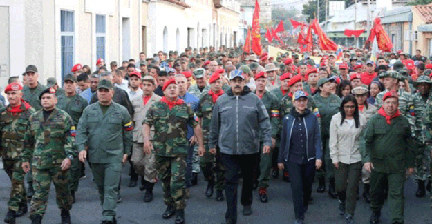 Venezuela Devlet Başkanı Maduro İmza Kampanyası Başlatıyor