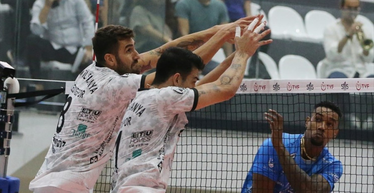 Voleybolda Heyecan Dolu Maç: ON Hotels Alanya Belediyespor Galip Geldi