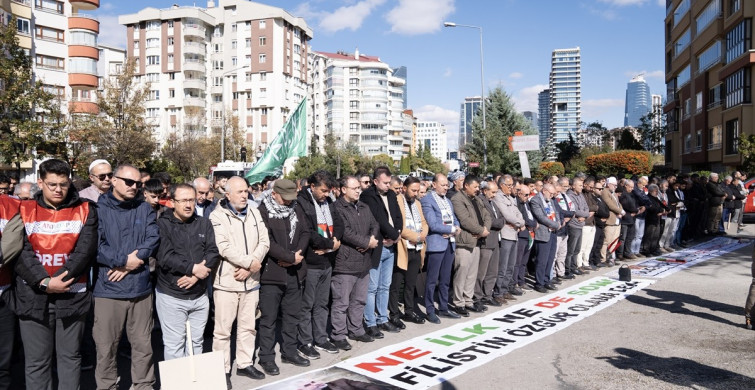 Yahya Sinvar İçin Ankara'da Gıyabi Cenaze Namazı